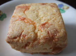 チェダーコーンスコーン