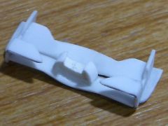 フロントウィング4