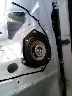 スピーカー取り付け