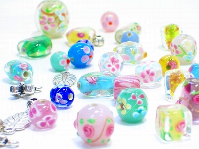 とんぼ玉いっぱい★