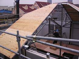 屋根の組み立て