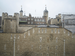 070902londontower.gif