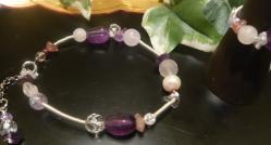 アメジストのブレスレット