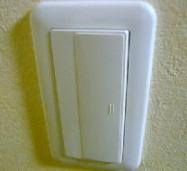 照明器具の壁側スイッチ