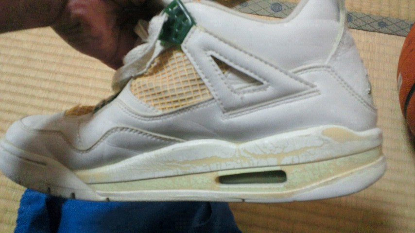 ジョーダン4