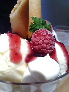 ベリーパフェ0005.jpg