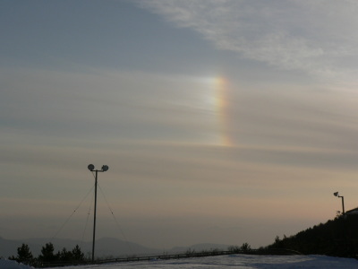 縦の虹.jpg