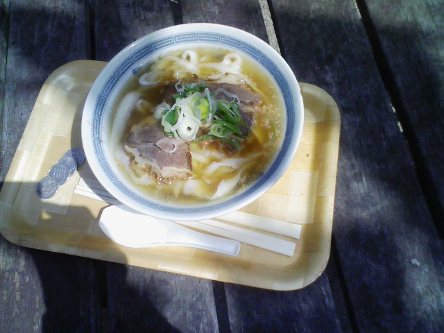紅焼牛肉刀削麺