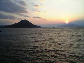 似島と夕日