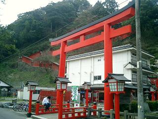 津和野太鼓谷稲成参道