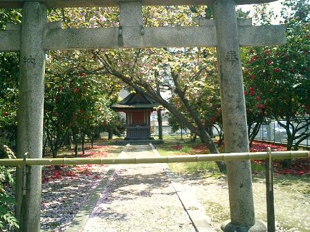 石落神社