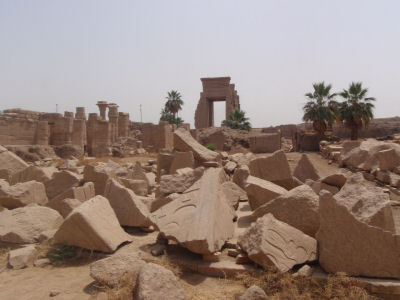 1karnak24.jpg