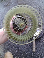 メルセデス・ベンツ、エアコンブロアファン