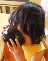 スープを飲むピン