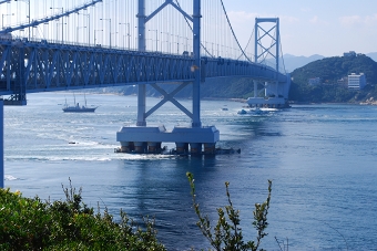 大鳴門橋（淡路島側）展望台にて