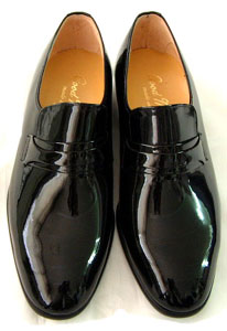 キリっと締まった美麗なフォルム。