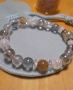 5月石ｲｴﾛｰｵｰﾗ