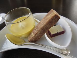 ウェスティン大阪ラウンジ・スイーツ