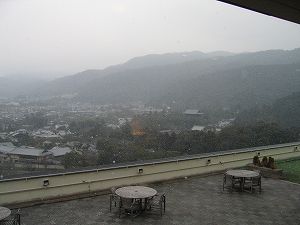 ウェスティン都ホテル京都・雪が舞う