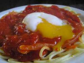 温泉卵のトマトパスタ