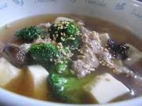 豚肉とブロッコリーのピリ辛スープ