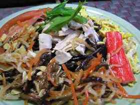 具たくさんピリ辛冷やし中華