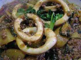 イカとジャガイモのマーボー