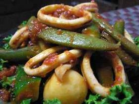 イカと里芋のトマト炒め