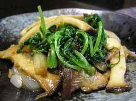 オカヒジキとエリンギの玉葱炒め