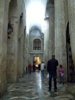 martedi dentro catedorale.jpg