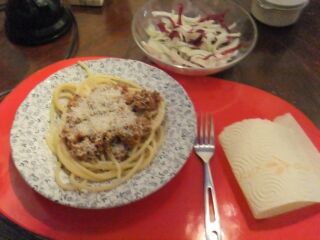 bucattini con ragu.jpg