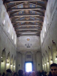 sabato dentro catedorale.jpg