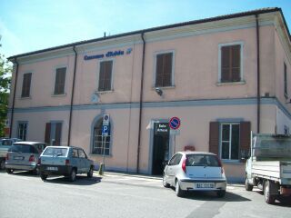 linedi casano stazione fuori.jpg