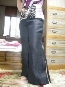 pantaloni neri di lino.jpg