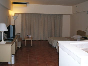 レオパレスリゾート 1