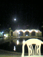 プールとお月様。.・：☆