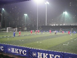 周りには他にもグランドが