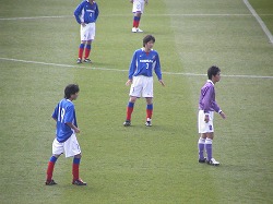 DFラインには清水が