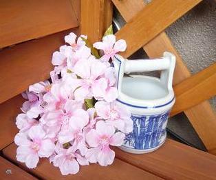 ラティス／桜と水桶