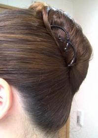 Ｘコームで夜会巻き