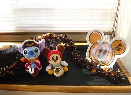 ハロウィン飾り／出窓