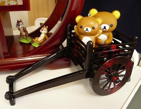 ２０１０年９月のディスプレイ／PC横（月の使者？）