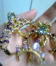 ３本足クリップ３つ