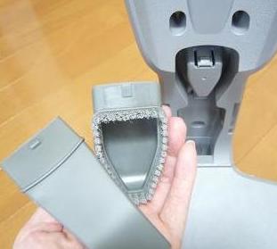 充電スタンドにはブラシノズルが収納されてます