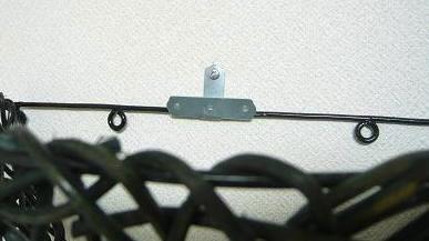 引っ掛ける穴が２つありますが・・