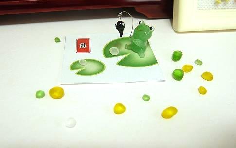 ２０１０年梅雨／PC横（釣りするカエル）