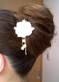 バラのストラップでヘアアレンジＷＴ