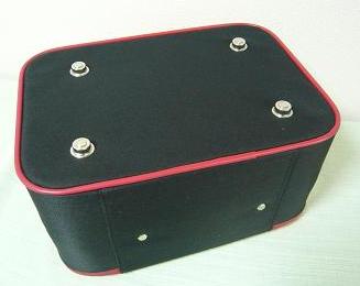 底面はちゃんと足つき