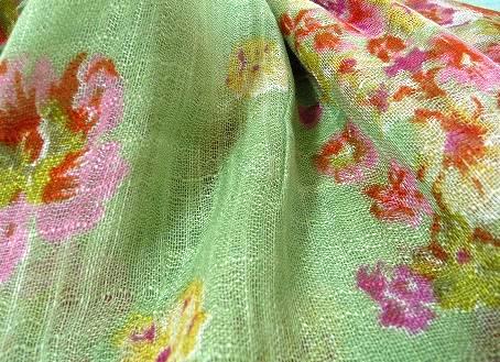 花柄 ストールType2／リーフグリーン（アップ）