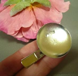 ピンやクリップの向きを考えながら